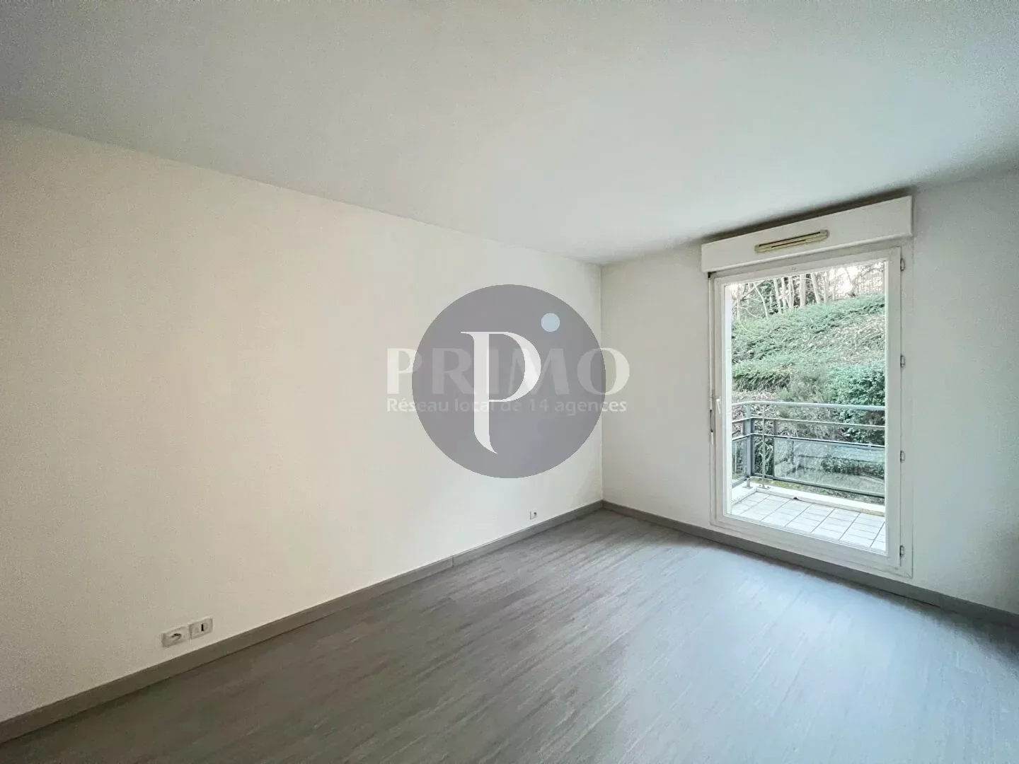 location-appartement-2-pieces-le-plessis-robinson-83868493