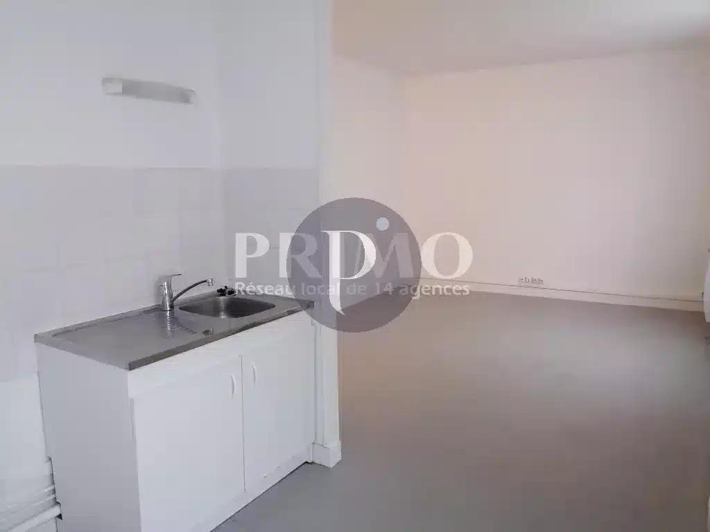 location-appartement-2-pieces-verrieres-le-buisson-83870422