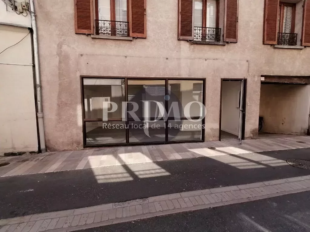 location-bateau-1-piece-verrieres-le-buisson-83877391