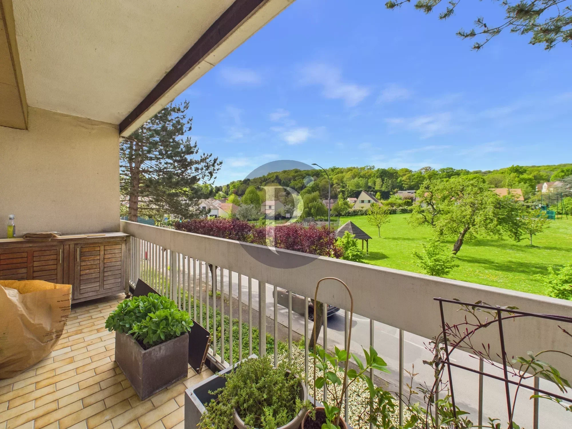 vente-appartement-5-pieces-verrieres-le-buisson-86136748