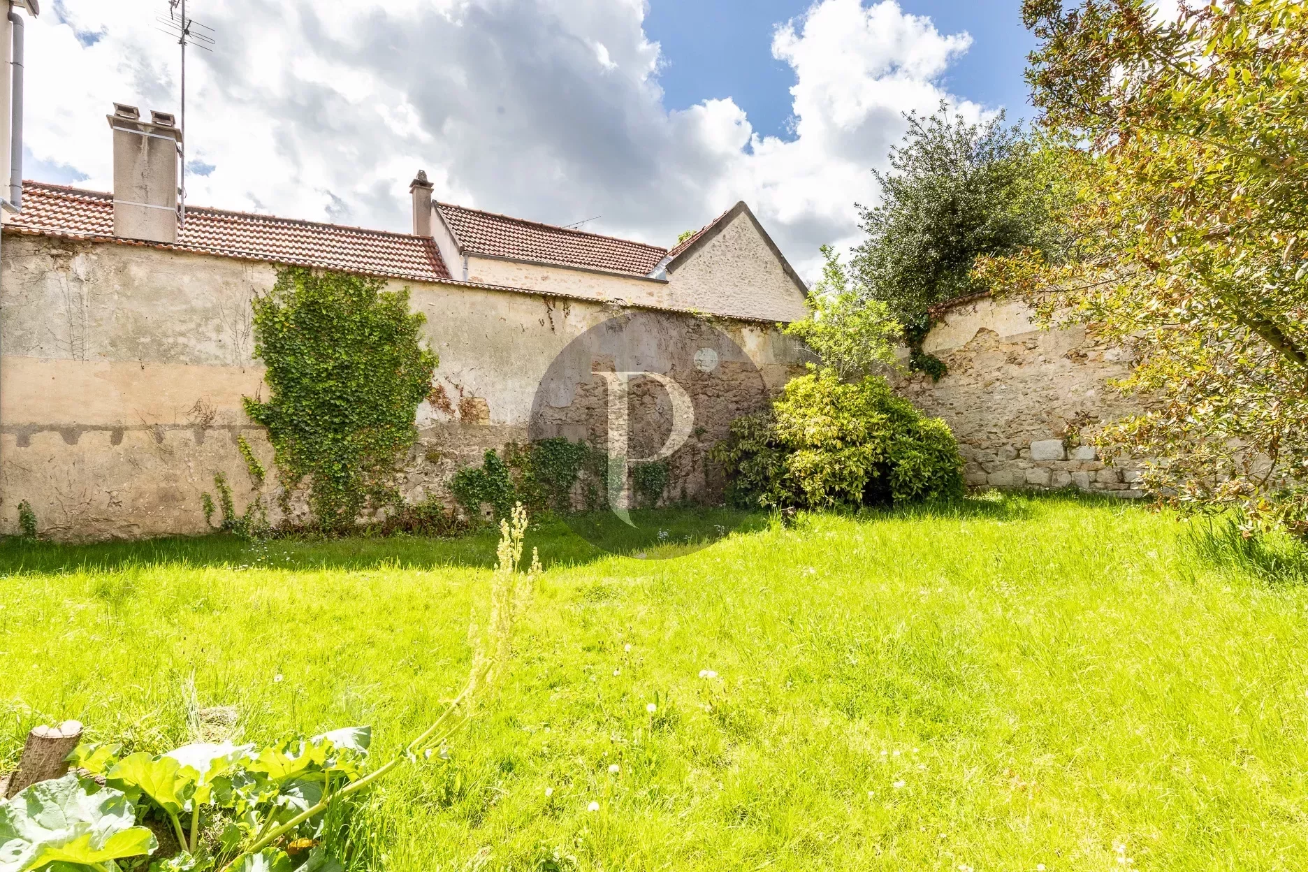 vente-maison-13-pieces-verrieres-le-buisson-83866146