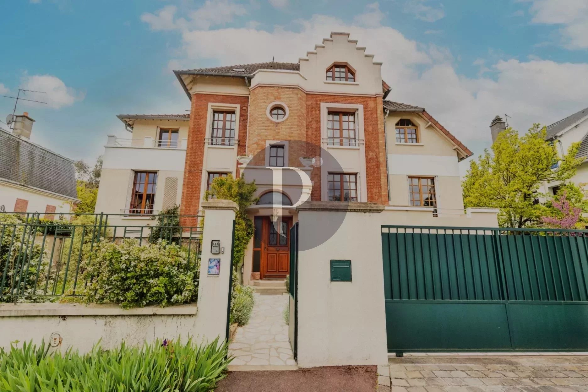 vente-maison-7-pieces-sceaux-85939622