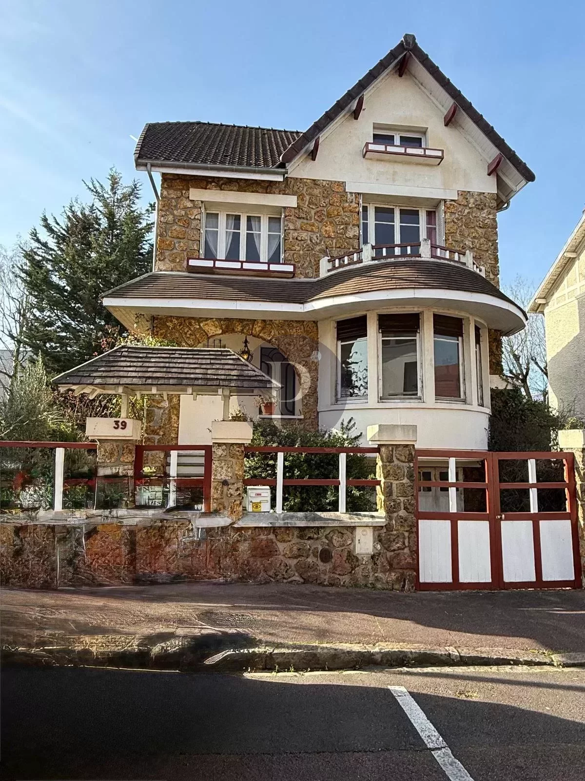 vente-maison-7-pieces-sceaux-86783723