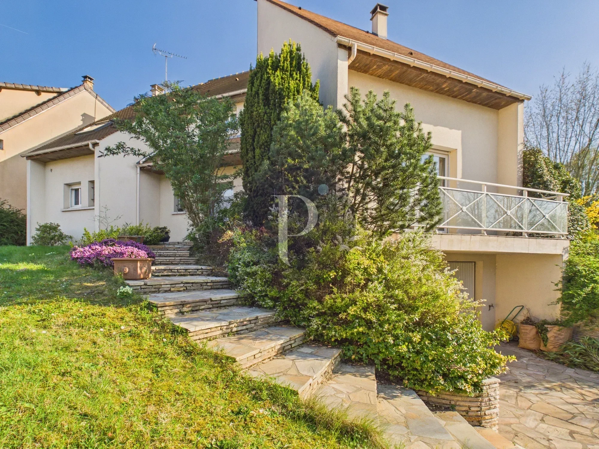 vente-maison-7-pieces-verrieres-le-buisson-86615579