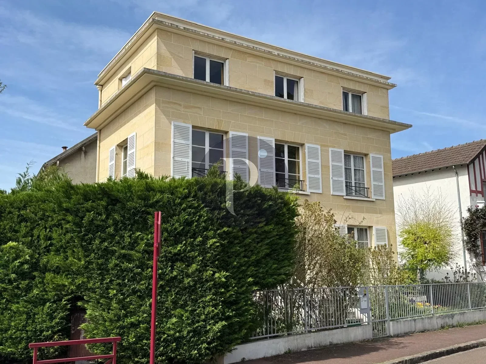 vente-maison-8-pieces-sceaux-87088682