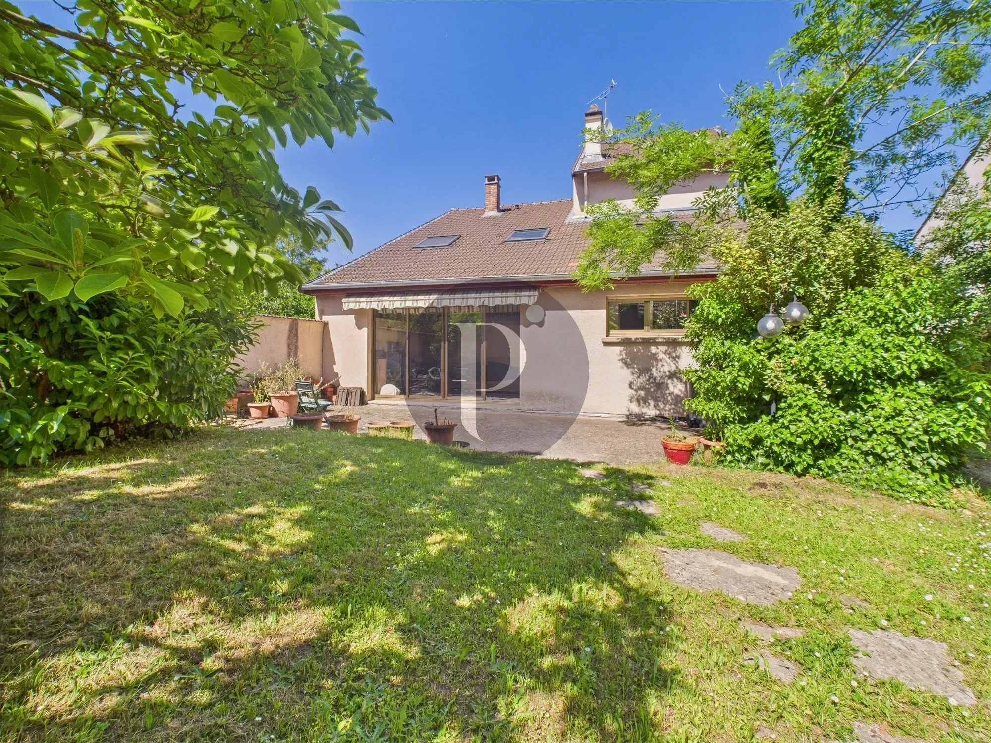 vente-maison-8-pieces-verrieres-le-buisson-85953170