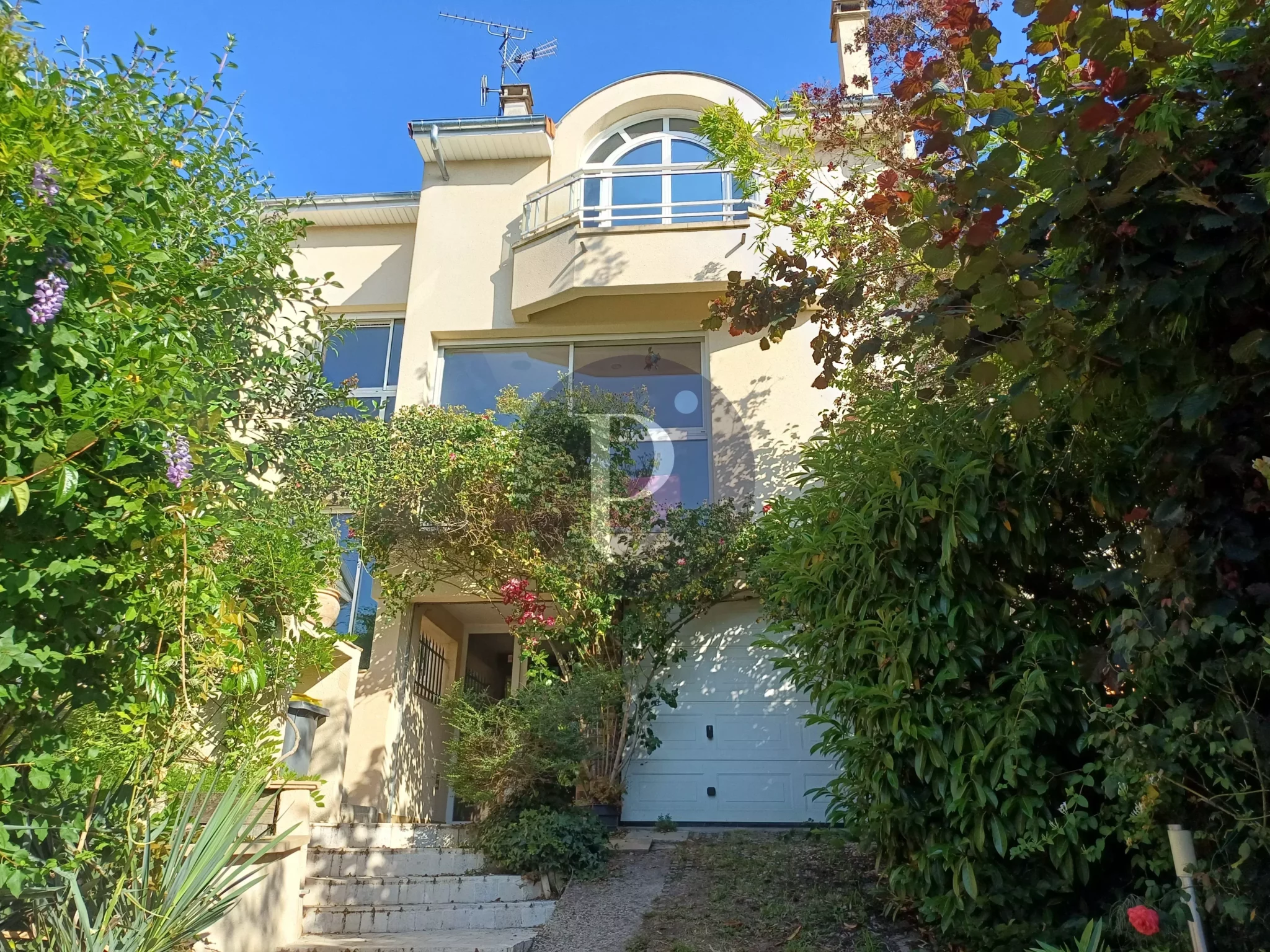 vente-maison-8-pieces-verrieres-le-buisson-87050199