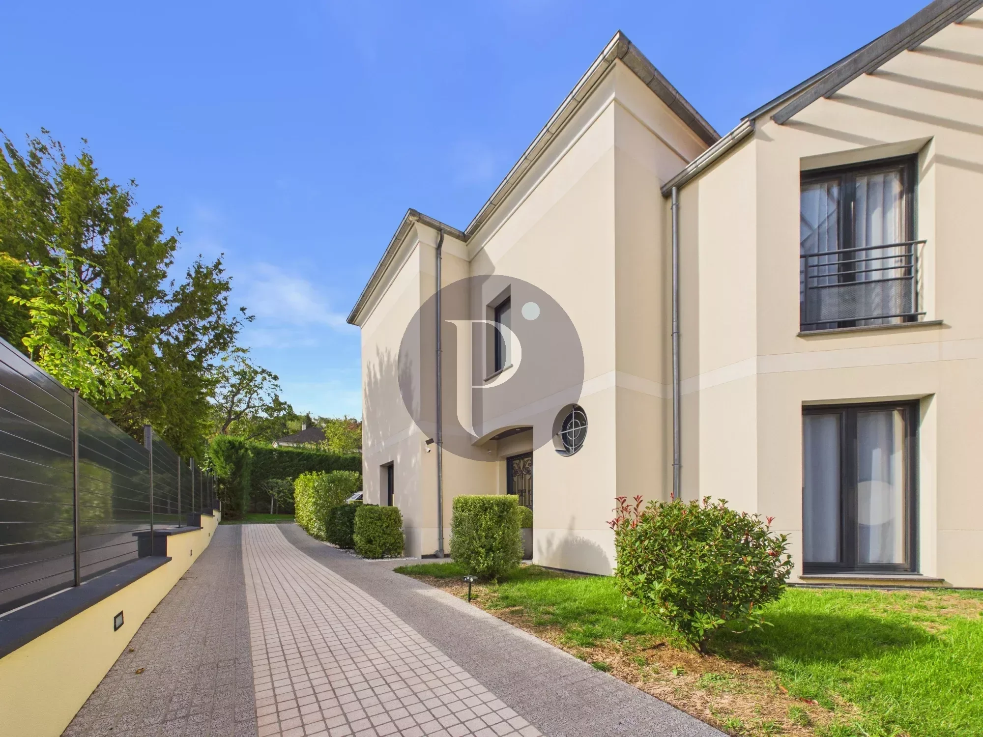 vente-maison-8-pieces-verrieres-le-buisson-87394850