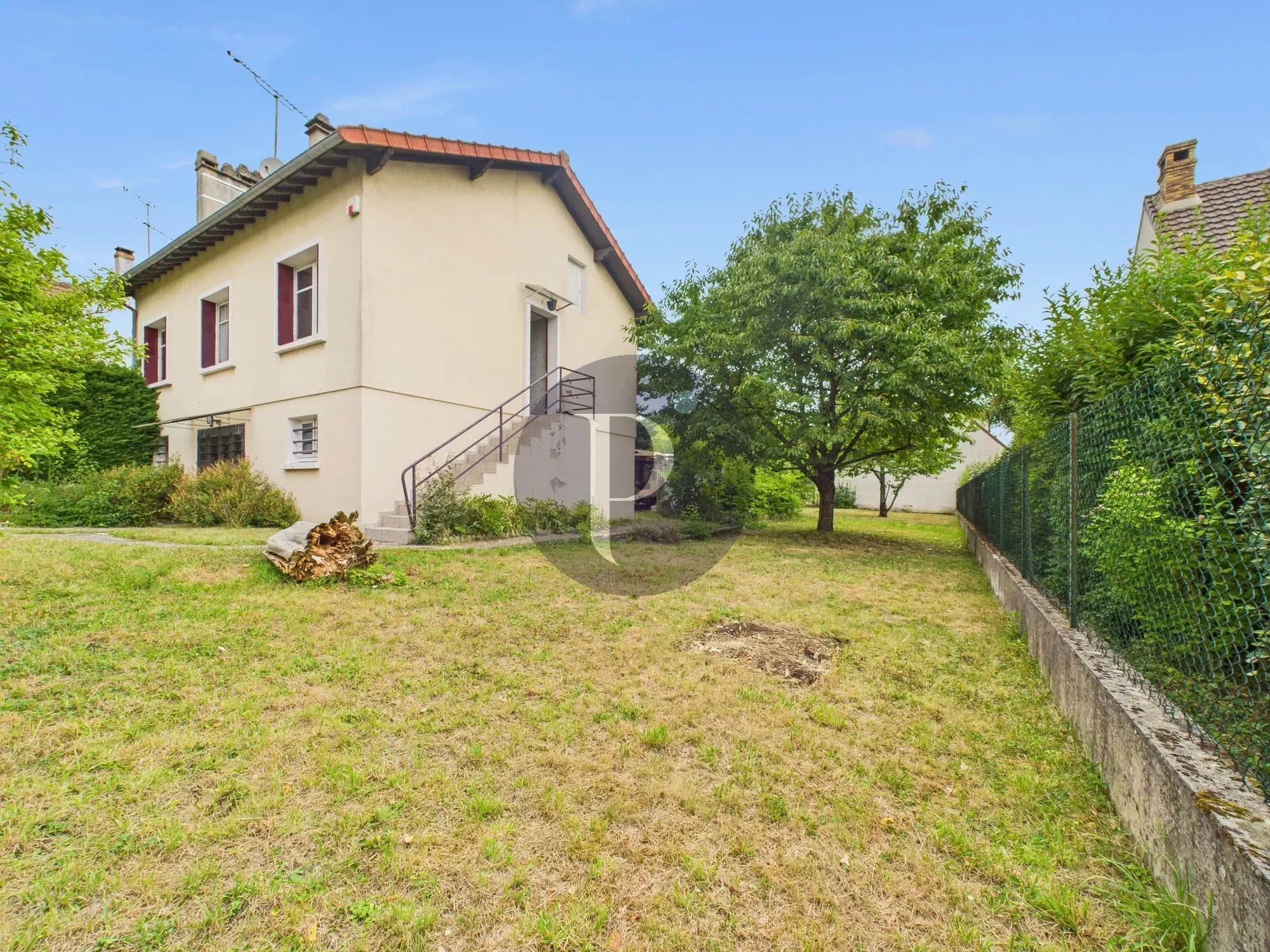 vente-terrain-4-pieces-verrieres-le-buisson-86127164