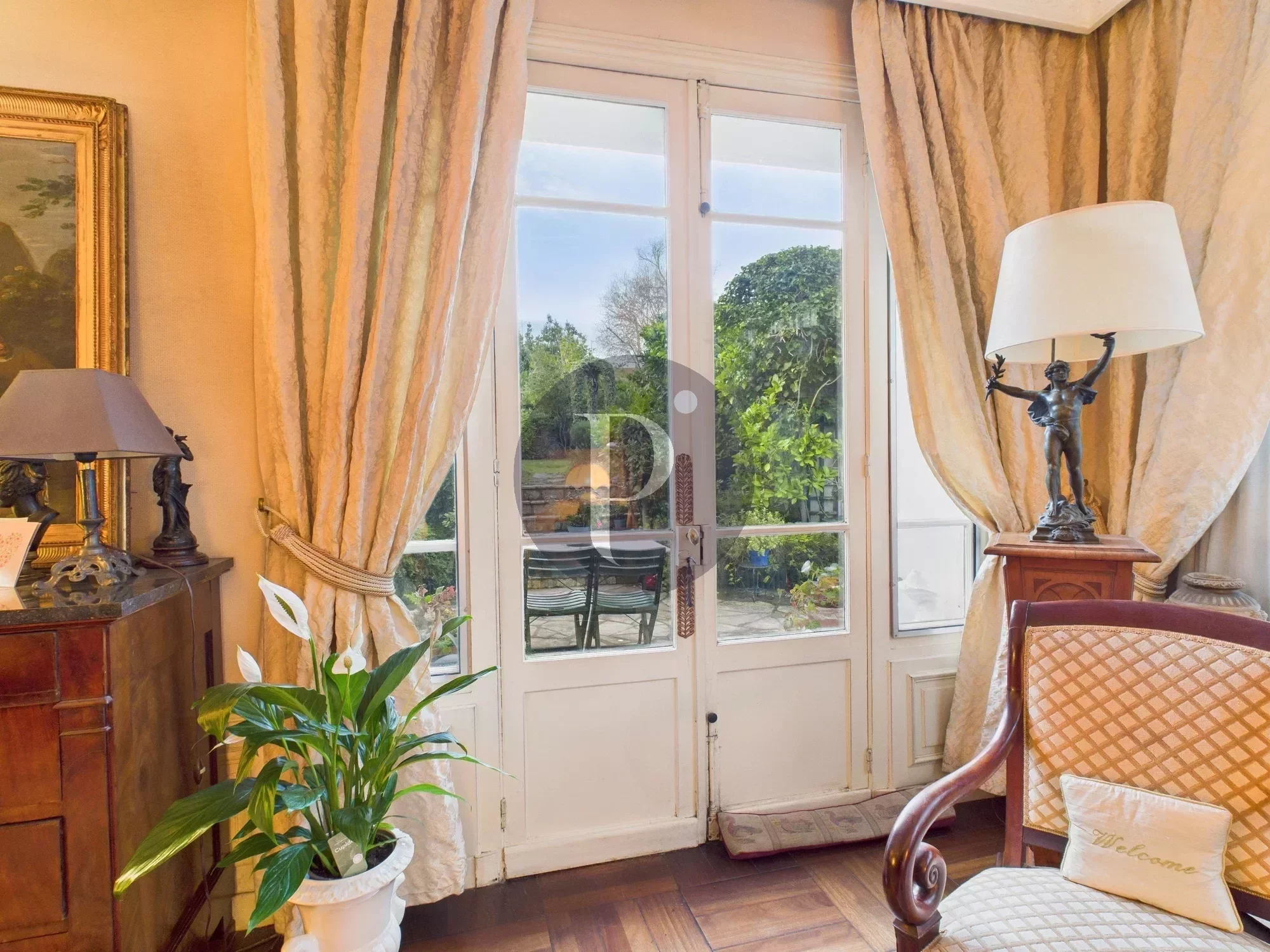 vente-maison-7-pieces-verrieres-le-buisson-86509373